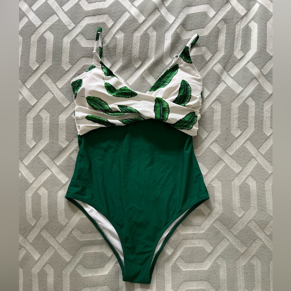 Cupshe Women’s Swimsuit